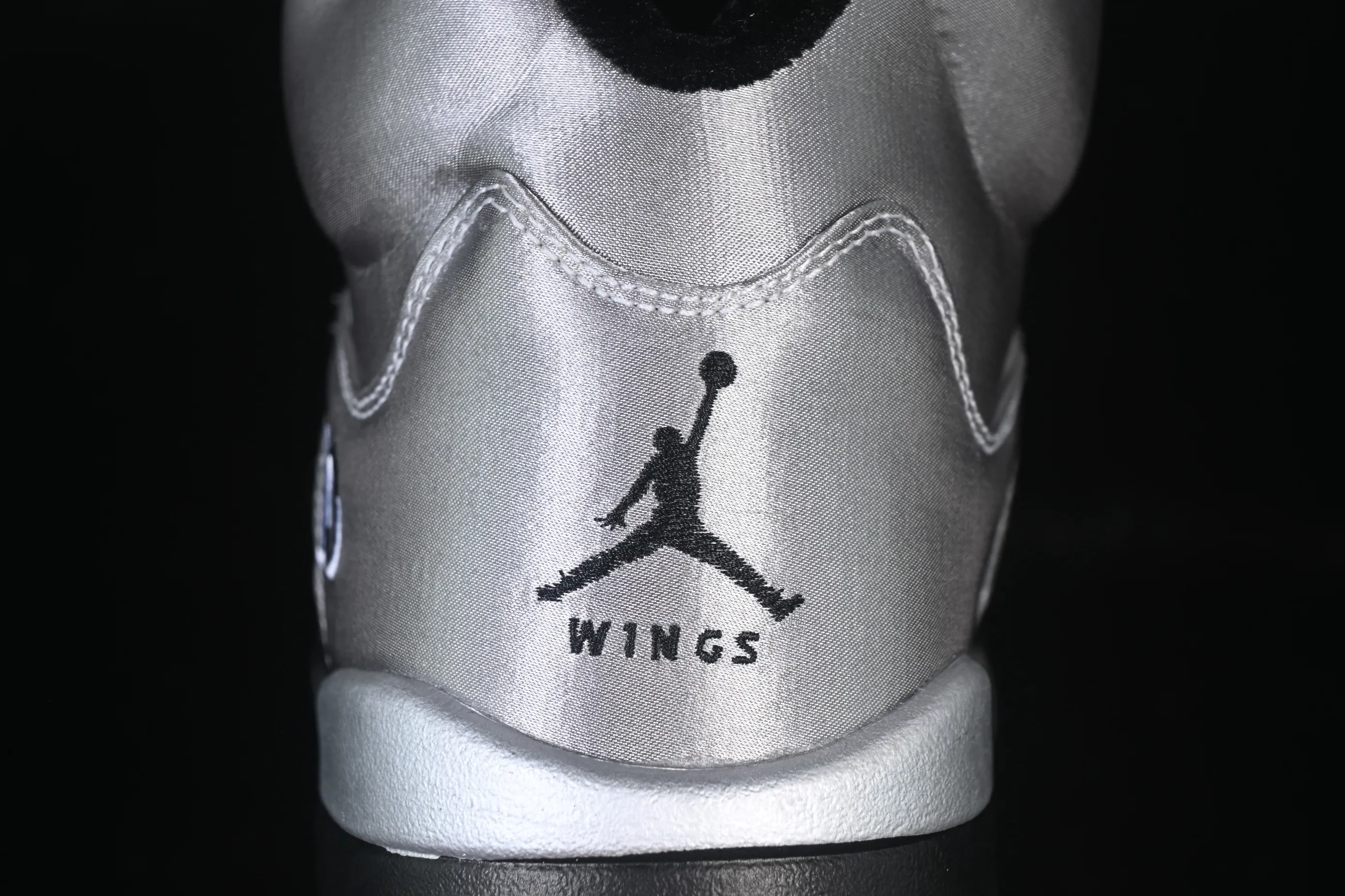 All categories Air Jordan Jordan series basketball shoes Air Jordan 5 P version Air Jordan 5 Retro "Wings" AJ5 Joe 5 silver silk IO2038-001